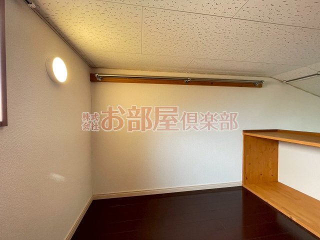 サンマリノ草野　C棟の洋室|個人の部屋や寝室として使える洋室です