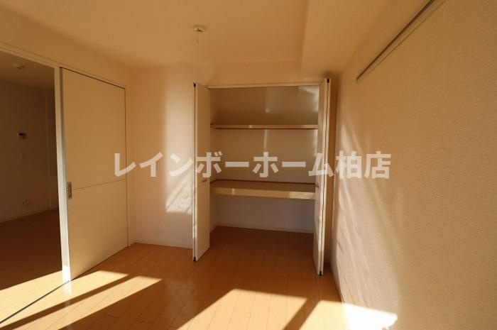 仲介手数料（賃料の1.10ヵ月）の50％OFF対象物件！の収納