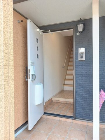 【玄関】 | エルミタージュ　竹Ⅱ | きれいな玄関です