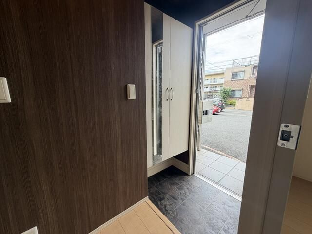 サンビレッジ小倉の玄関
