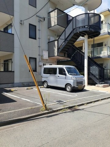 【駐車場】 | グレイシャス上田 | 駐車スペースもあります