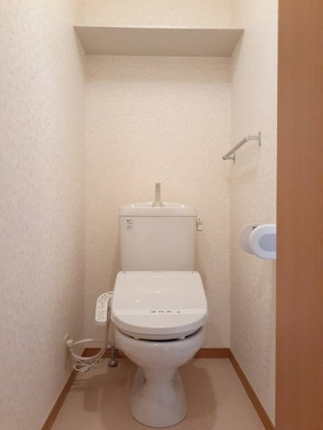 【トイレ】 | グレイシャス上田 | 落ち着いた色調のトイレです