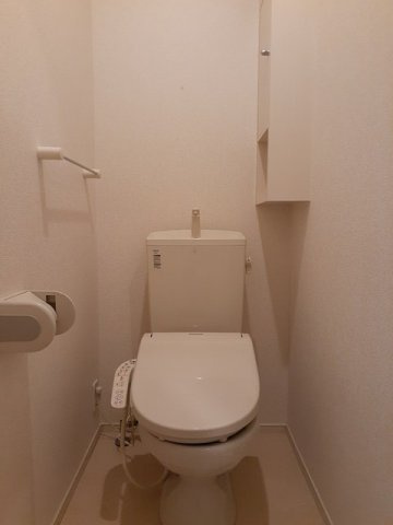 【トイレ】 | Ｃｏｓｔａ　Ｍｅｓａ　Ⅰ | 清潔感のあるトイレです