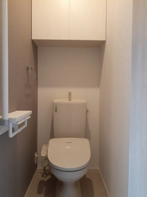 【トイレ】 | フォンハウス　志家 | 落ち着いた色調のトイレです