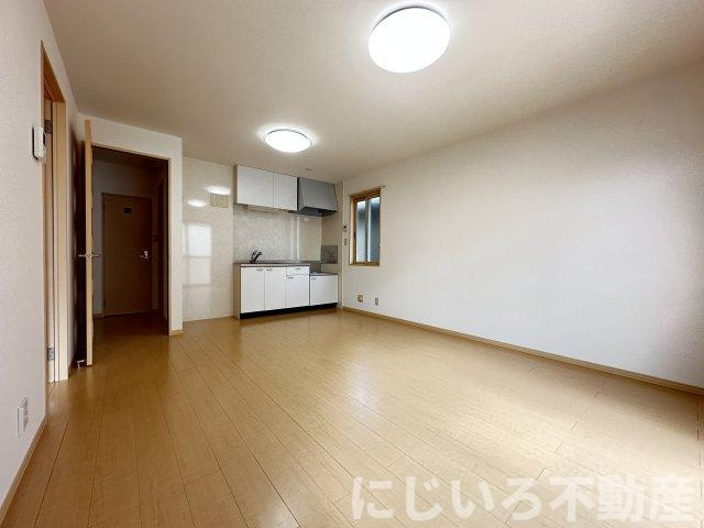 ディアコートAの居間・リビング