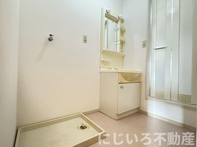 アビタシオン那賀川Bの洗面所