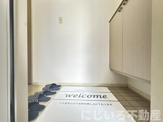 アビタシオン那賀川Aの玄関