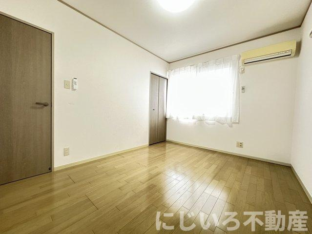 アビタシオン那賀川Aの居間・リビング