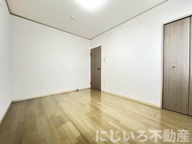 アビタシオン那賀川Aの居間・リビング