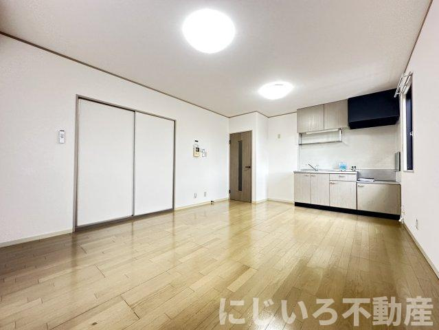アビタシオン那賀川Aの居間・リビング