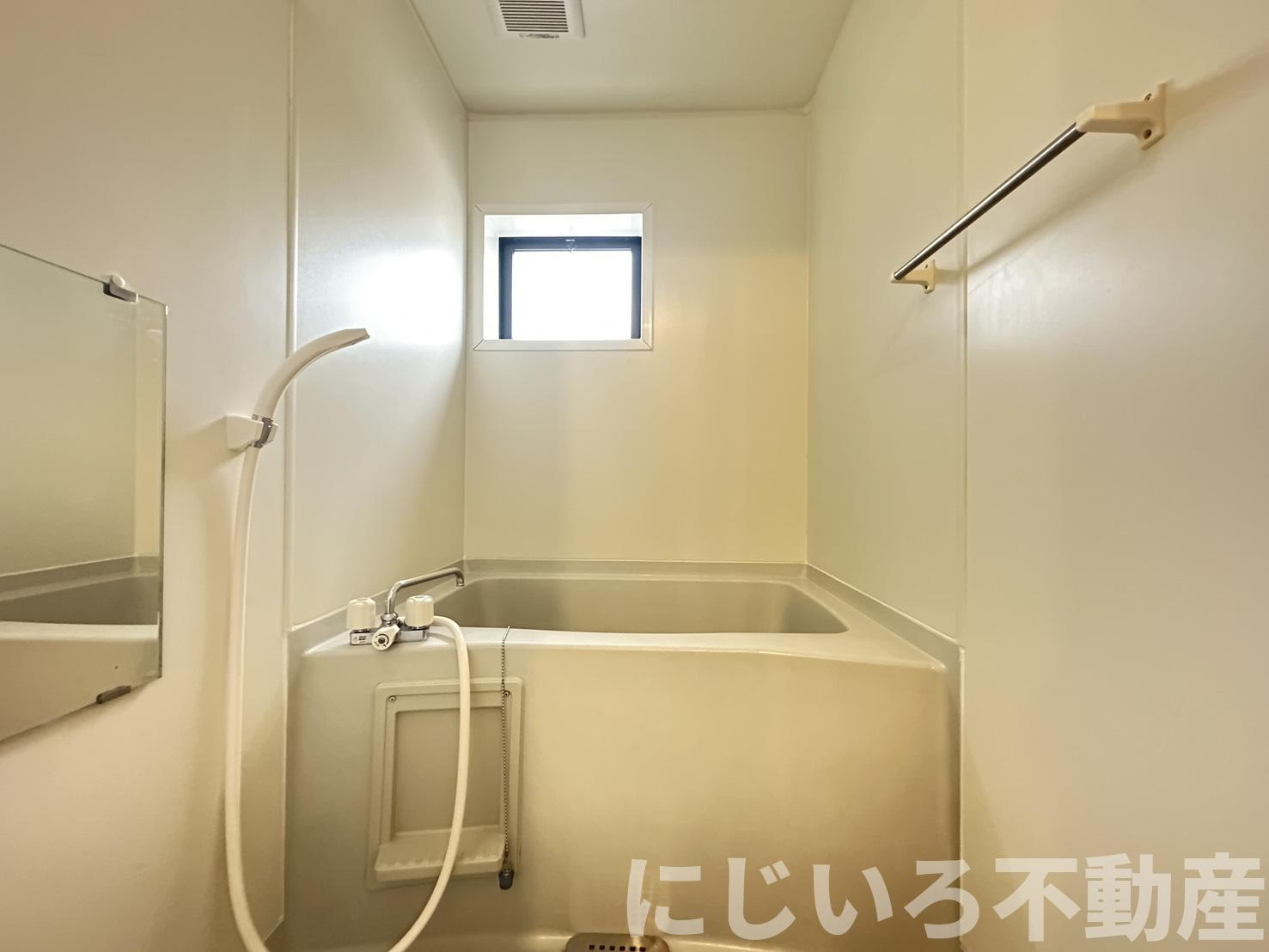 アビタシオン那賀川Aの浴室