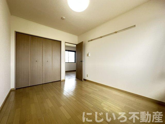 エスパシオ那賀川Aの居間・リビング