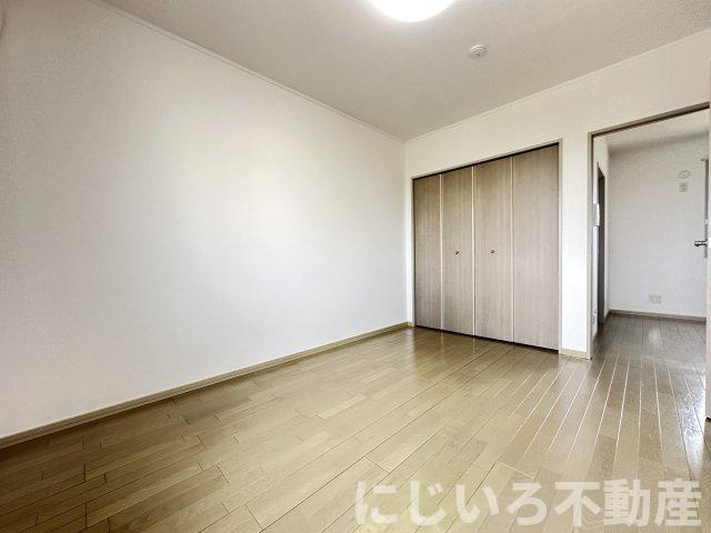 エスパシオ那賀川Aの居間・リビング