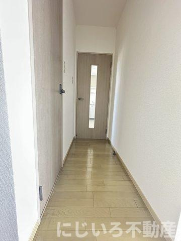 エスパシオ那賀川Aの玄関