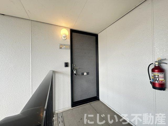 フレグランスAPの玄関