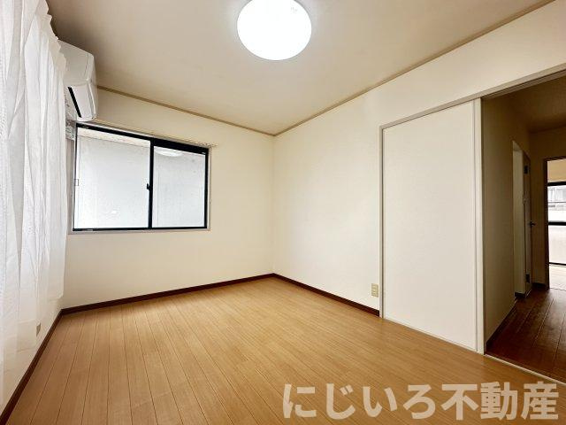 フレグランスAPの居間・リビング
