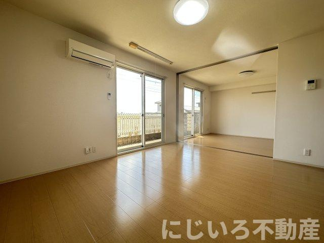 サンモール・Y　A棟の居間・リビング