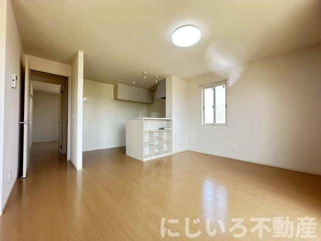 サンモール・Y　A棟の居間・リビング