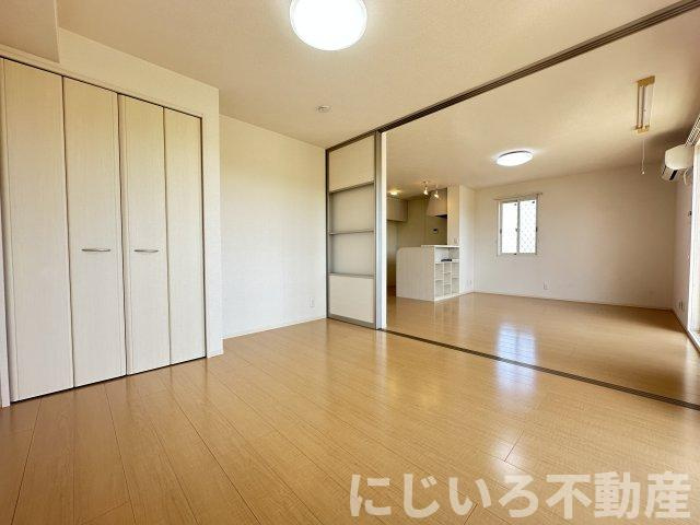 サンモール・Y　A棟の居間・リビング