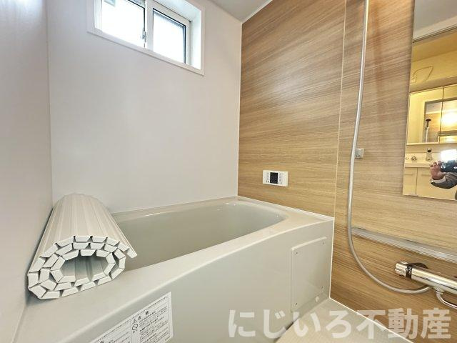 ベイクレストの浴室