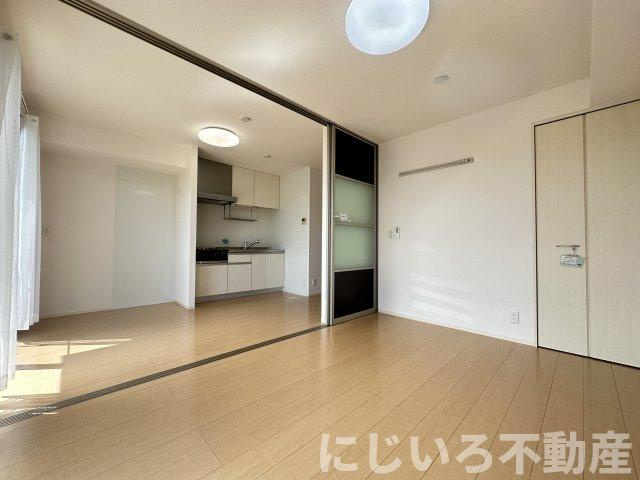 PRIMAナカヤの居間・リビング
