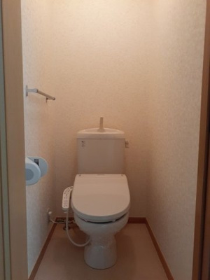 【トイレ】 | サンシャインスクエア | シンプルで使いやすいトイレです