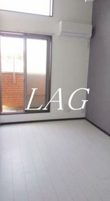 【居間・リビング】 | レイディアンス寺谷 | 洋室のお部屋です。
