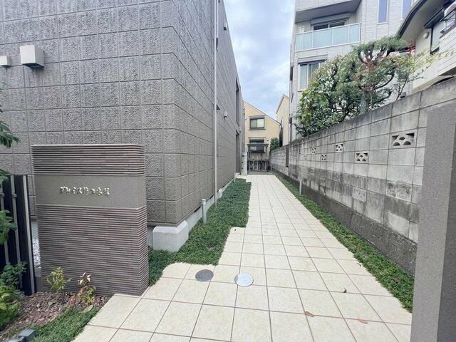 【エントランス】 | グレイス柿の木坂