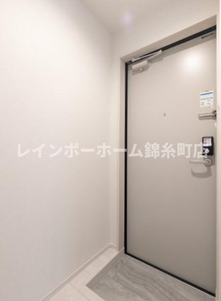 アイリスガーデンの玄関|※建築中のため同施工参考写真となります。