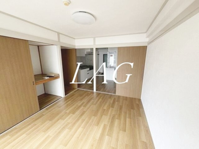 【居間・リビング】 | 行平ビル | 洋室のお部屋です。