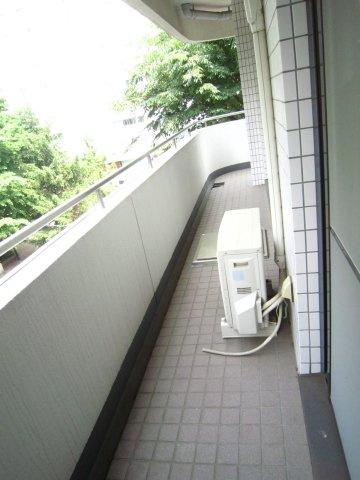ラ・ネージュ小石川のバルコニー