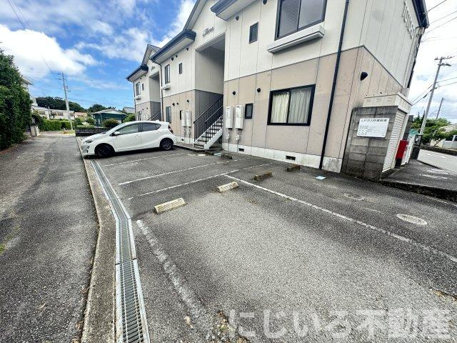 TOTOROの駐車場