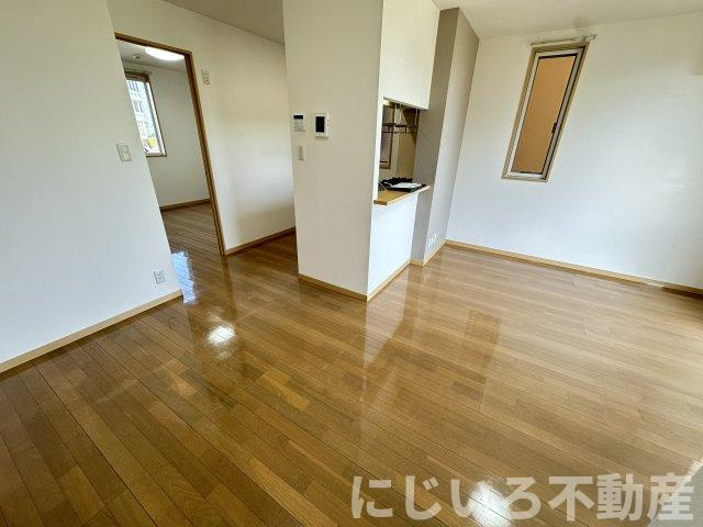 シャーメゾンボヌールDの居間・リビング