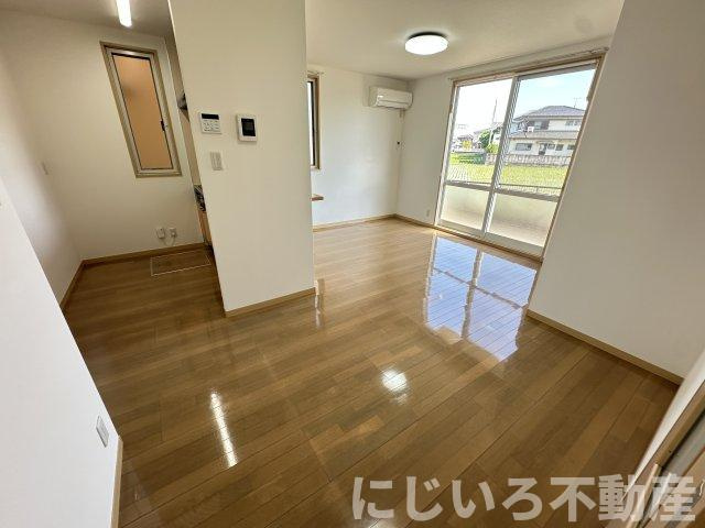 シャーメゾンボヌールDの居間・リビング