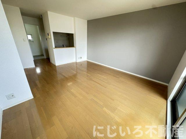 シャーメゾンA棟の居間・リビング