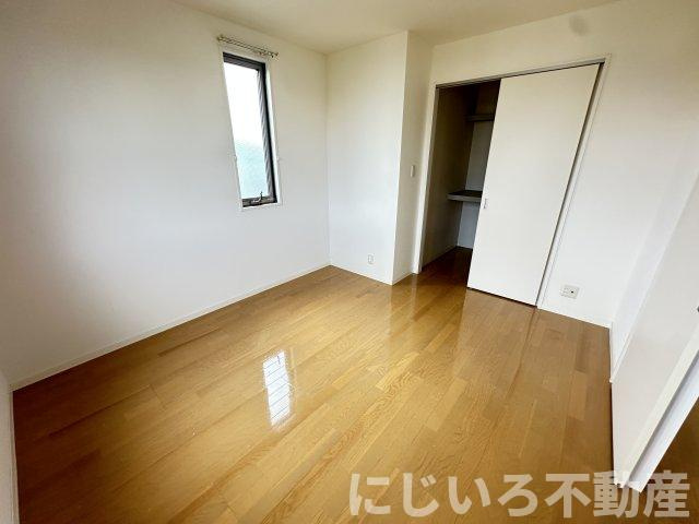 シャーメゾンA棟の寝室