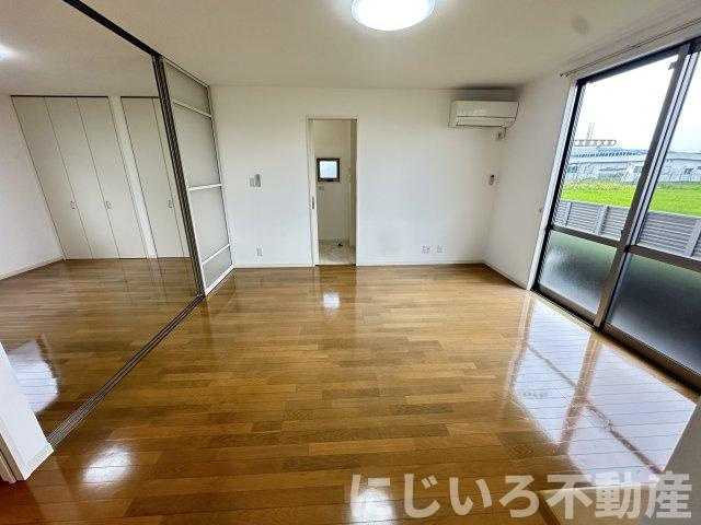 シャーメゾンジッカAの居間・リビング