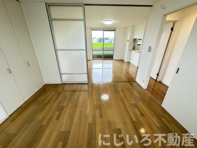 シャーメゾンジッカAの居間・リビング