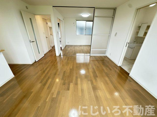 シャーメゾンジッカAの居間・リビング