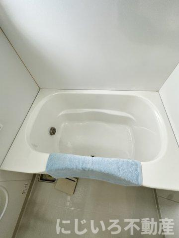 シャーメゾン霧ヶ峰Dの浴室