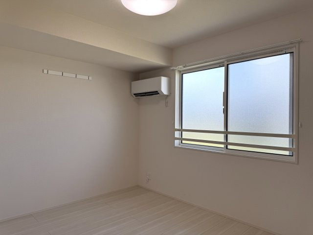 カサフィオーレの洋室|使い勝手のいい洋室です