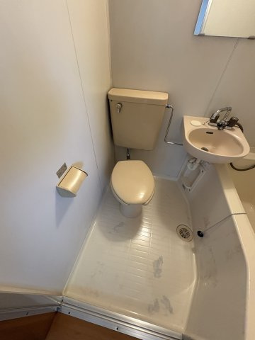 清涼館のトイレ|ゆったりとした空間のトイレです