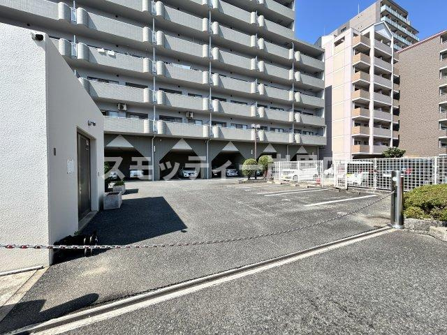 サワー・ドゥ住之江公園の駐車場
