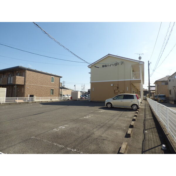 柴田ハイツBの駐車場