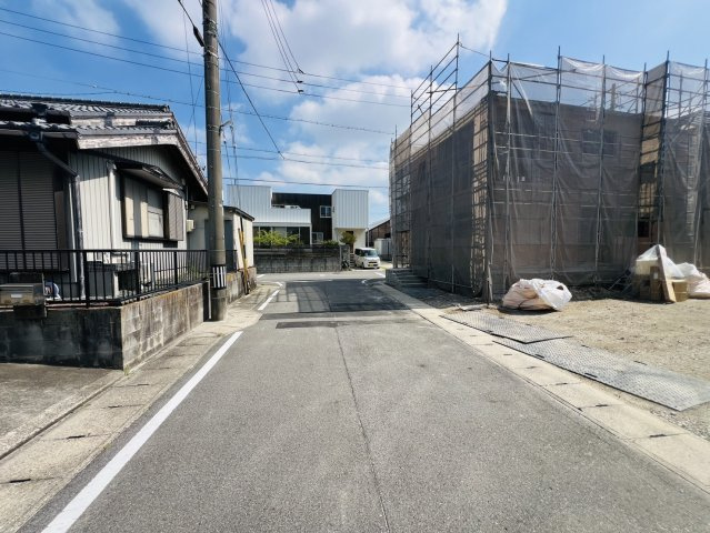 碧南市若松町3丁目227番、228番の各一部『仲介手数料無料』新築一戸建て・建売の前面道路含む現地写真