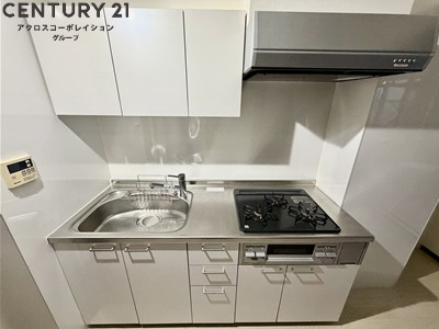 壁付けキッチンでスペースを有効活用できます！