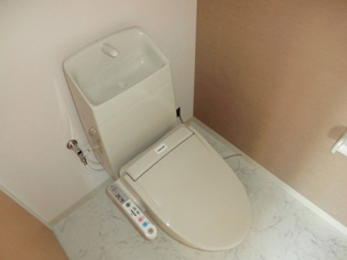 ウォシュレット付きのトイレです♪