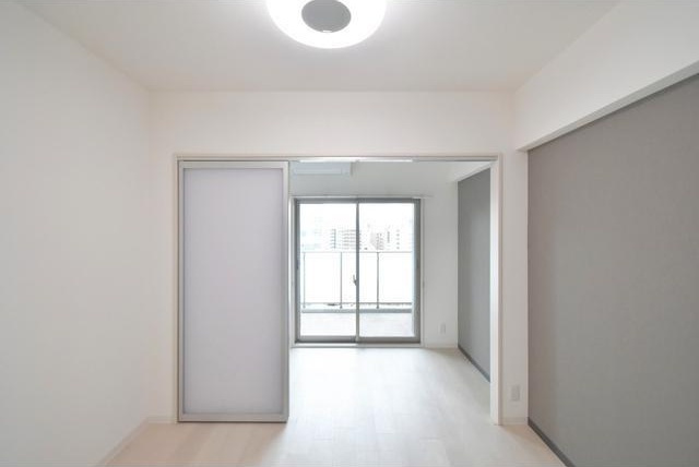 大阪市浪速区敷津東１丁目の賃貸マンションの居間・リビング