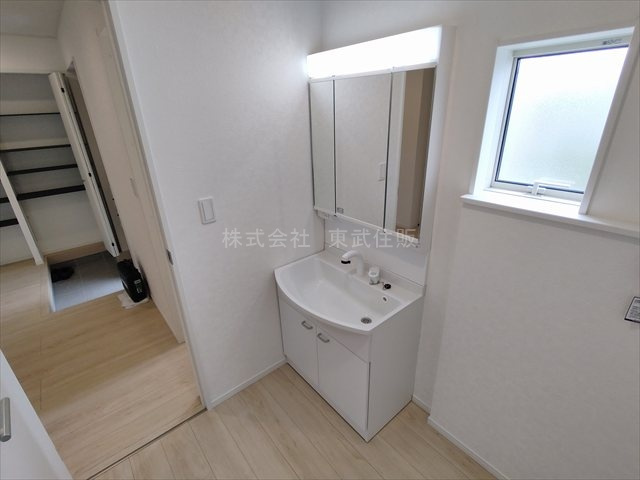 【独立洗面台】の画像