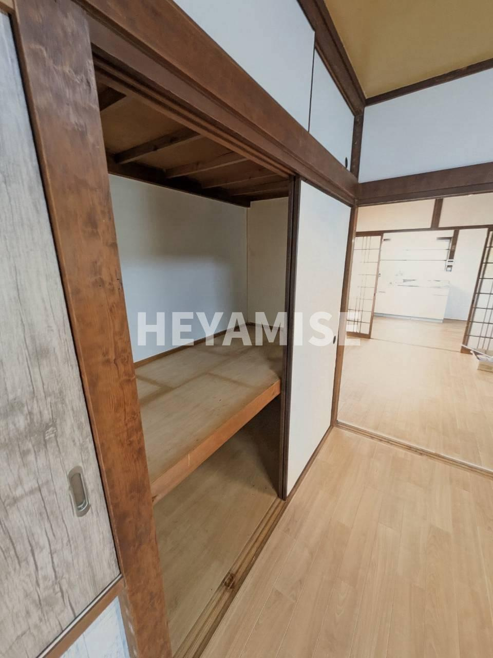 中小島アパートの収納